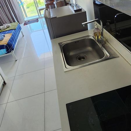 City Center Residentes Ccr Pattaya Y Exterior photo