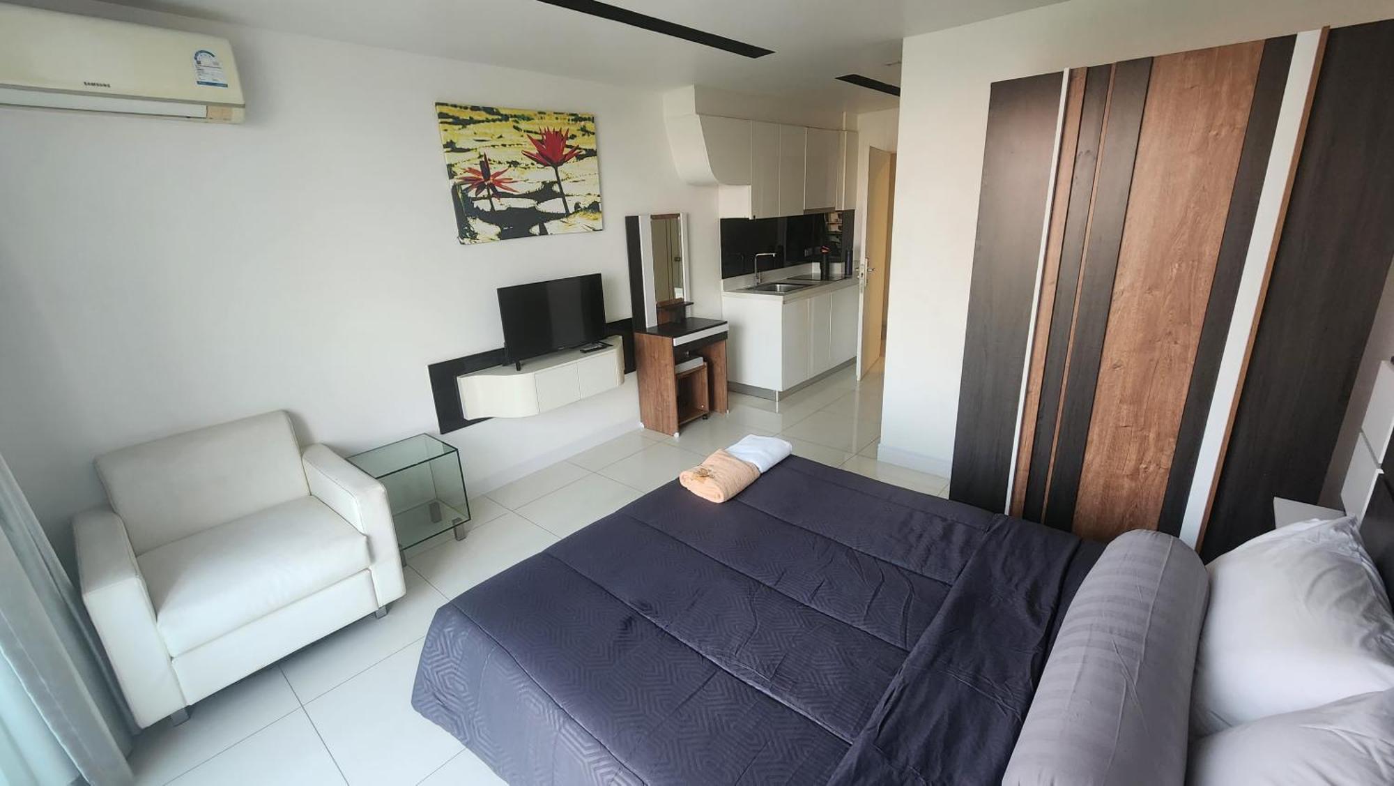 City Center Residentes Ccr Pattaya Y Exterior photo