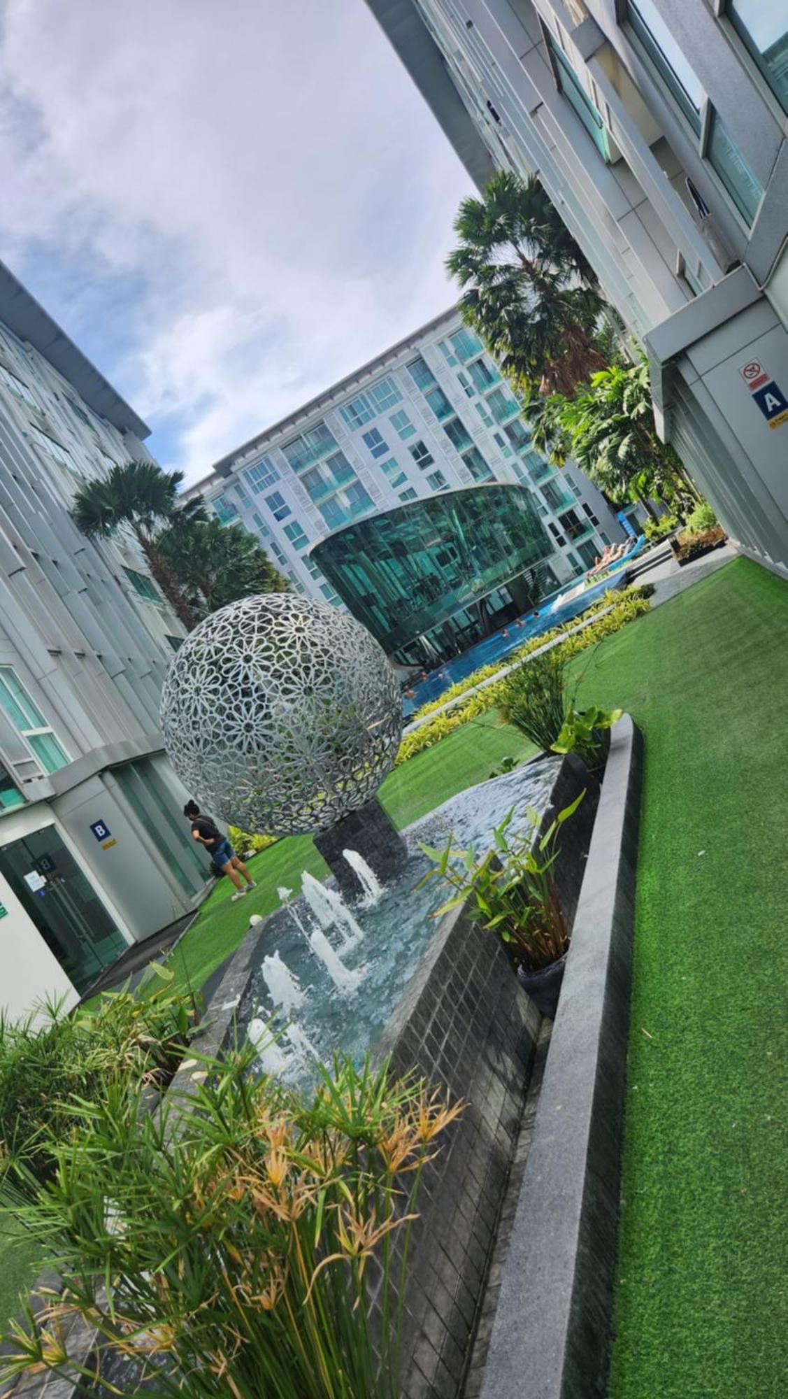 City Center Residentes Ccr Pattaya Y Exterior photo